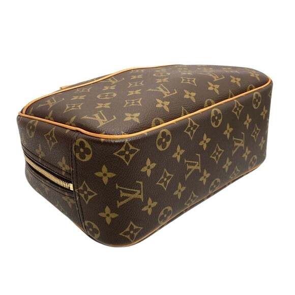 LOUIS VUITTON Authentic Brown Monogram Canvas Bag - Picture 4 of 12